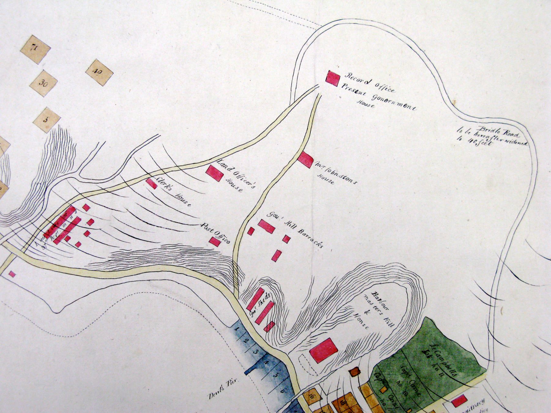 香港岛“政府山”附近的早期政府办公楼群位置，出自1842 璞鼎查地图（Pottinger's Map） ©️英国国家档案馆